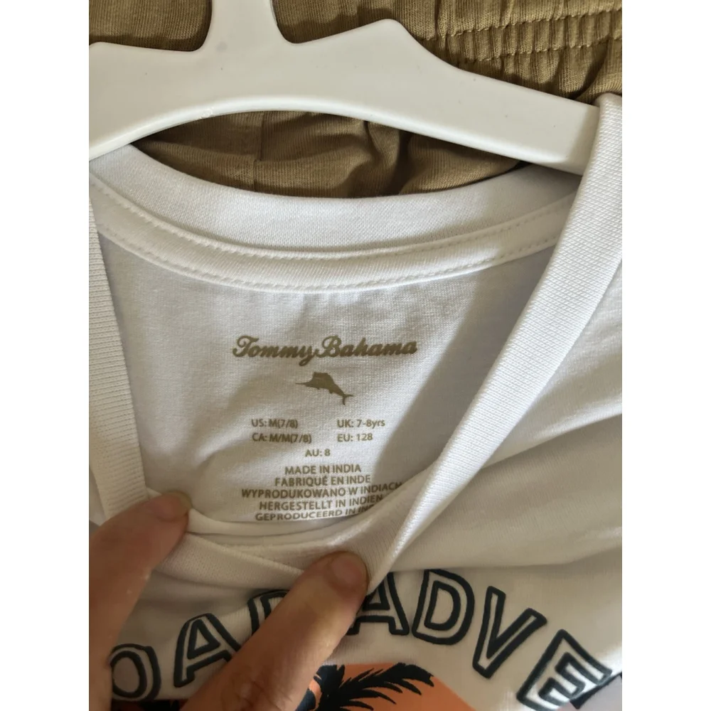T-SHIRT & SHORTS--TOMMY BAHAMA--Boy's 2 Pc Set--SIZE M/7-8--BRAND NEW WITH TAGS